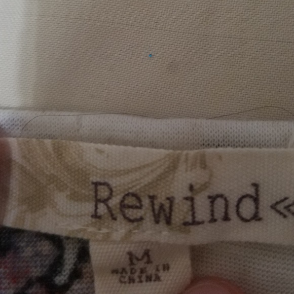 Floral tank top - Picture 2 of 3